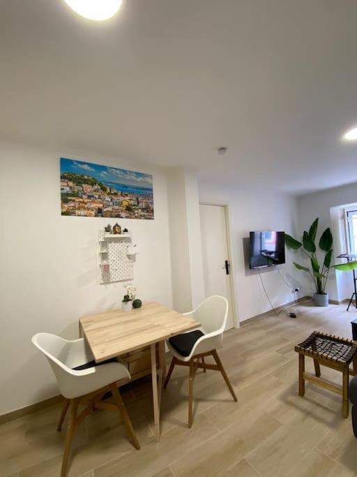 Appartement Artistic Digital Getaway - Patio & Great Location! Lissabon